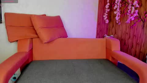 LORI online show from February 2026 09:19:02 AM