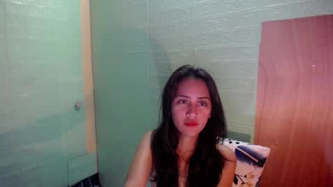 Snapshot of lori_luxe chatting on December 2025 08:59:01 PM LORI online show from December 2025 08:59:01 PM