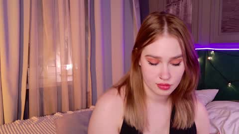 Snapshot of lori_mason chatting on December 2024 08:33:01 PM Lori online show from December 2024 08:33:01 PM