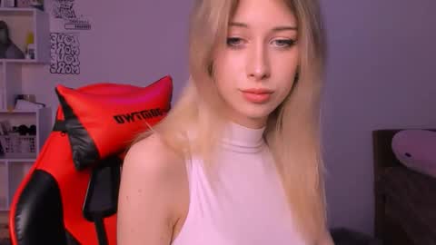 Lori online show from October 2025 04:59:02 PM