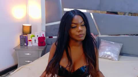 lorraine_johnson online show from May 2026 06:35:01 PM