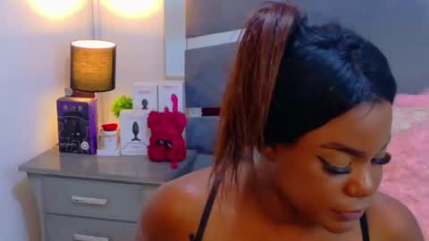 lorraine_johnson online show from June 2026 06:39:01 PM