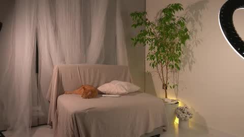 Snapshot of lorrie_love_story chatting on November 2025 11:21:01 AM Lorrie online show from November 2025 11:21:01 AM