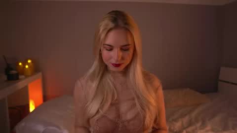 Lorrie online show from May 2026 11:37:02 AM
