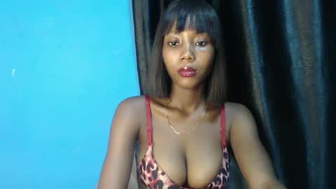 Snapshot of lorrycutie16 chatting on April 2026 03:32:01 PM lorrycutie16 online show from April 2026 03:32:01 PM