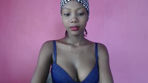 Snapshot of lorrycutie16 chatting on May 2026 12:21:01 PM lorrycutie16 online show from May 2026 12:21:01 PM