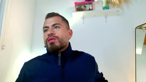 JUAN  JUAN online show from March 2026 06:39:01 AM