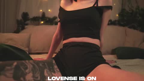 Jess online show from January 2026 02:10:01 PM