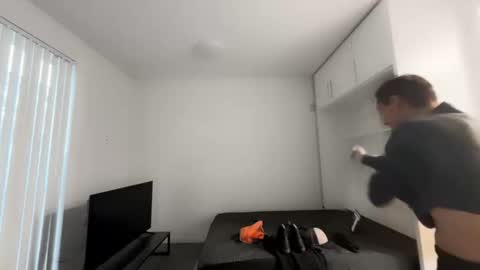 lostpuppyboy online show from September 2025 01:41:02 AM