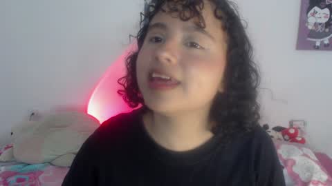 Snapshot of lou_cuteee chatting on January 2025 04:16:02 AM lou_cuteee online show from January 2025 04:16:02 AM