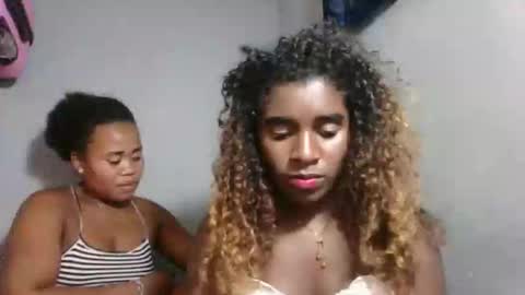 Snapshot of louane98 chatting on February 2026 08:58:01 PM louane98 online show from February 2026 08:58:01 PM