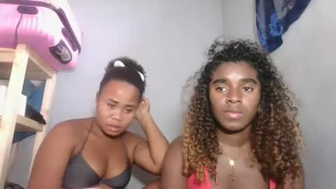 Snapshot of louane98 chatting on February 2026 09:23:01 AM louane98 online show from February 2026 09:23:01 AM