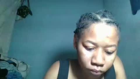 louane98 online show from March 2026 07:02:02 PM