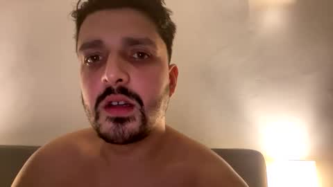 Snapshot of louie_dog chatting on January 2025 04:08:02 PM louie_dog online show from January 2025 04:08:02 PM