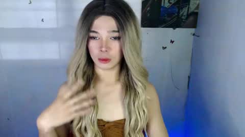 louilalicious online show from February 2025 05:58:01 AM