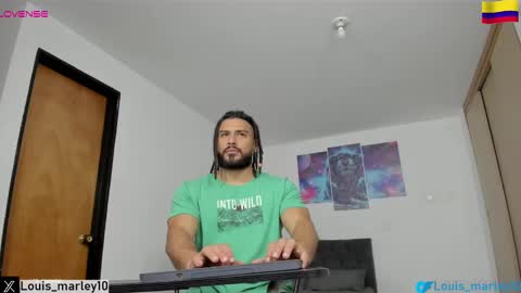 Snapshot of louis_marley_ chatting on March 2025 02:46:02 AM louis_marley_ online show from March 2025 02:46:02 AM