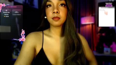 Snapshot of louisassy chatting on October 2025 02:04:02 AM Louisa online show from October 2025 02:04:02 AM