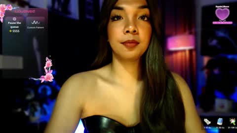 Snapshot of louisassy chatting on November 2025 02:45:01 AM Louisa online show from November 2025 02:45:01 AM