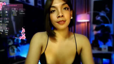 Snapshot of louisassy chatting on November 2025 02:31:02 AM Louisa online show from November 2025 02:31:02 AM