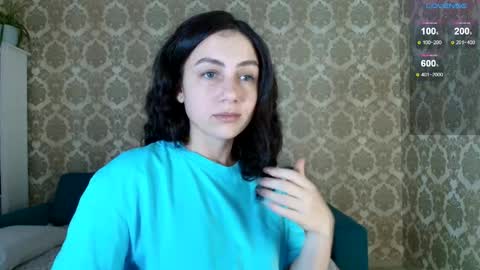 Louise online show from October 2025 10:02:01 AM
