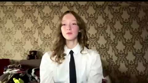 louracryderman online show from August 2026 11:28:02 PM