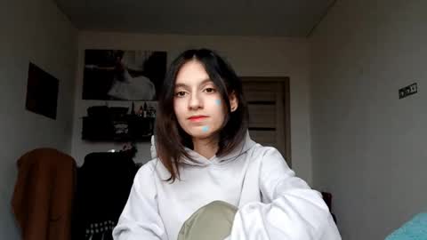 Snapshot of lourdesauerswald chatting on November 2025 08:57:01 AM EVA online show from November 2025 08:57:01 AM