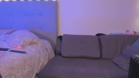 Snapshot of lourreinstounn chatting on February 2026 04:10:01 AM Lourrein Stoun Independiente online show from February 2026 04:10:01 AM