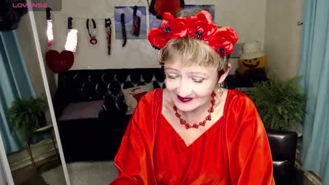 lova_lover online show from October 2025 04:30:02 PM