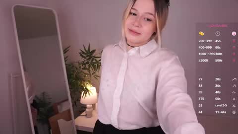 Snapshot of love_audirs6 chatting on December 2025 01:06:01 PM Eva online show from December 2025 01:06:01 PM