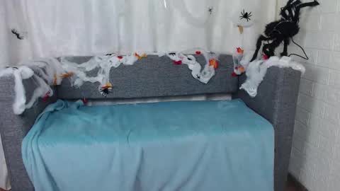 Snapshot of love_bella_ chatting on October 2025 12:24:01 AM love bella online show from October 2025 12:24:01 AM