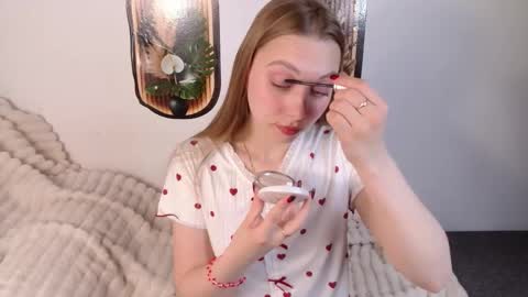 love bella  online show from May 2026 12:28:02 AM