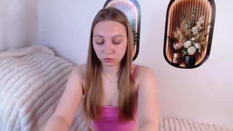 love bella  online show from May 2026 12:17:02 AM