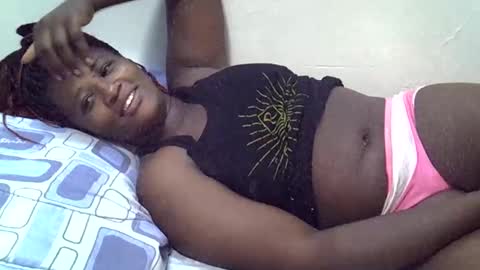 Snapshot of love_bug02 chatting on January 2026 05:39:01 PM love bug online show from January 2026 05:39:01 PM