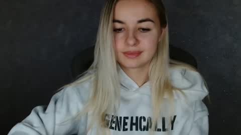 Snapshot of love_dom_meg chatting on February 2025 12:57:02 PM Megane online show from February 2025 12:57:02 PM