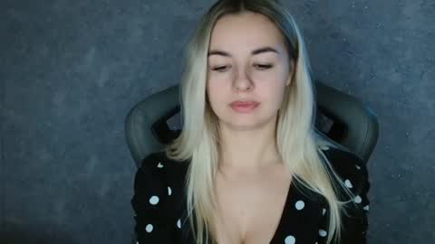 Snapshot of love_dom_meg chatting on February 2025 08:11:02 AM Megane online show from February 2025 08:11:02 AM