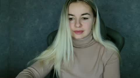 Snapshot of love_dom_meg chatting on February 2025 07:56:01 AM Megane online show from February 2025 07:56:01 AM