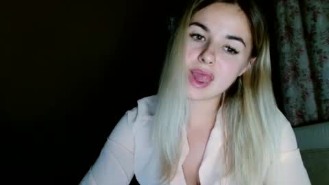 Snapshot of love_dom_meg chatting on September 2025 08:01:02 PM Megane online show from September 2025 08:01:02 PM