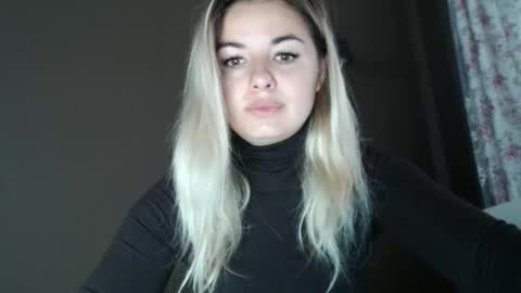 Snapshot of love_dom_meg chatting on November 2025 07:52:02 AM Megane online show from November 2025 07:52:02 AM