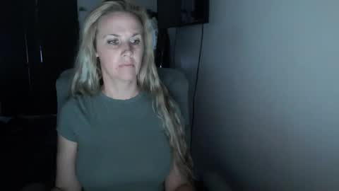 LoVe On  online show from May 2026 01:17:02 PM