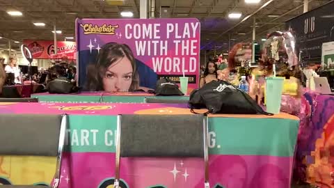 Snapshot of love_raquel_xo chatting on December 2024 10:41:02 PM Raquel Love online show from December 2024 10:41:02 PM