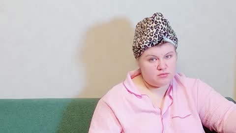 Snapshot of love_wiggy18 chatting on December 2024 03:05:01 PM Ally online show from December 2024 03:05:01 PM