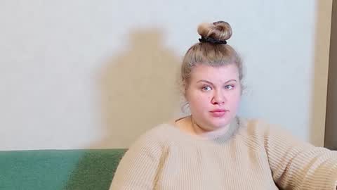 Snapshot of love_wiggy18 chatting on December 2024 03:28:02 PM Ally online show from December 2024 03:28:02 PM