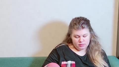 Snapshot of love_wiggy18 chatting on January 2025 10:29:02 AM Ally online show from January 2025 10:29:02 AM