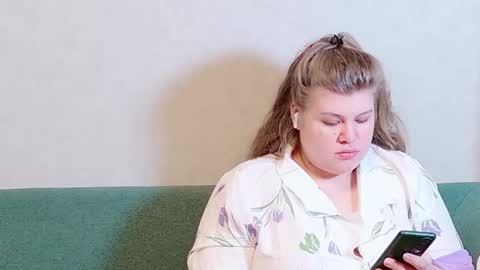 Snapshot of love_wiggy18 chatting on January 2025 01:25:02 PM Ally online show from January 2025 01:25:02 PM