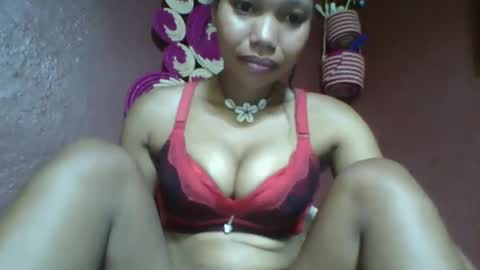 Snapshot of loveinlife750427 chatting on January 2025 04:37:02 AM loveinlife750427 online show from January 2025 04:37:02 AM