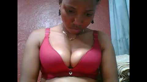 Snapshot of loveinlife750427 chatting on September 2025 04:40:02 PM loveinlife750427 online show from September 2025 04:40:02 PM