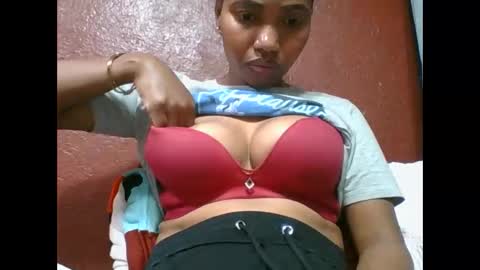 Snapshot of loveinlife750427 chatting on September 2025 05:53:02 AM loveinlife750427 online show from September 2025 05:53:02 AM