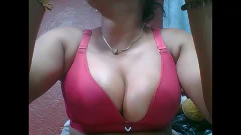 Snapshot of loveinlife750427 chatting on October 2025 07:11:01 PM loveinlife750427 online show from October 2025 07:11:01 PM