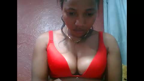 Snapshot of loveinlife750427 chatting on October 2025 06:52:01 PM loveinlife750427 online show from October 2025 06:52:01 PM