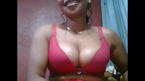 Snapshot of loveinlife750427 chatting on October 2025 05:32:02 AM loveinlife750427 online show from October 2025 05:32:02 AM